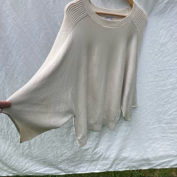 Prologue Cream Baggy Shirt, Size Medium - Picture 2 of 8